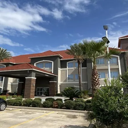 La Quinta By Wyndham Rosenberg Hotel